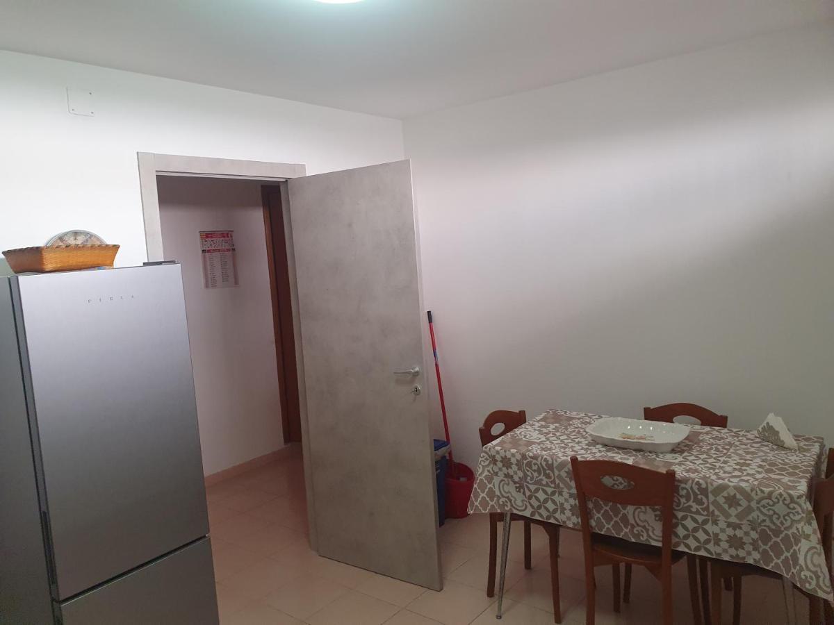 Casa Vacanza Nonna Lina Rosolini Exterior foto